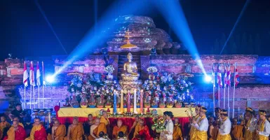 3.500 Umat Buddha Peringati Waisak di Candi Muara Takus Riau