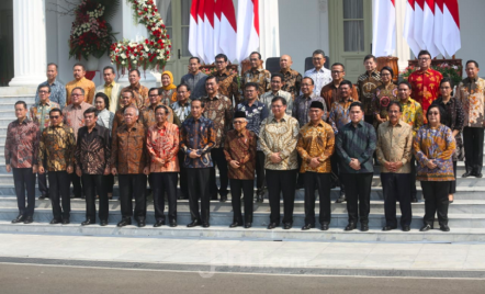 Jerry Massie Sebut 6 Menteri Layak Dicopot Jokowi - GenPI.co