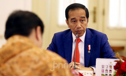 Pengamat Klaim Kebijakan BLT BBM Bikin Tingkat Kepuasan Publik ke Jokowi Naik - GenPI.co