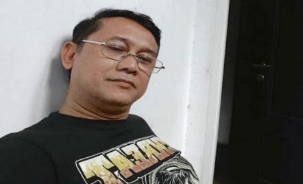 Denny Siregar Tolak Tawaran Jadi Komisaris BUMN, Alasanya Sandal Jepit - GenPI.co