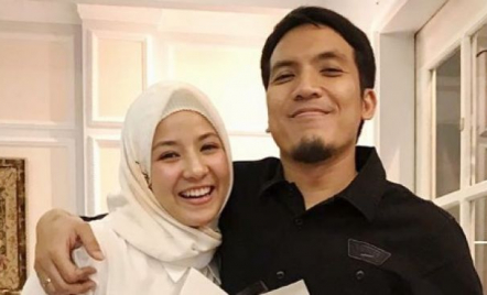 Rumor Rujuk dengan Desta, Natasha Rizki Ogah Berandai-andai - GenPI.co