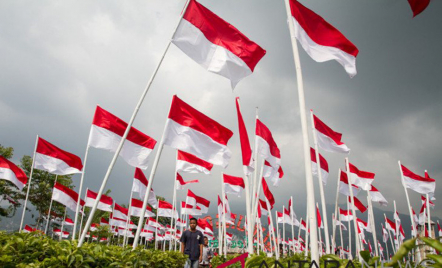 Agustus Tiba, Ini Cara Pasang Bendera Merah Putih yang Benar - GenPI.co