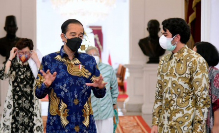Curhat Dipanggil Bawaslu, Jokowi Sangat Takut dan Grogi - GenPI.co