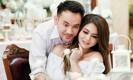 Jenita Janet dan Danu Sofwan Minim Gosip, Tanda Pernikahan Mampu Melewati Ujian - GenPI.co