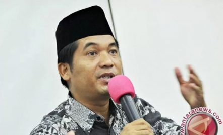 Ray Rangkuti Minta Ketua MK Anwar Usman Mundur dari Jabatannya - GenPI.co