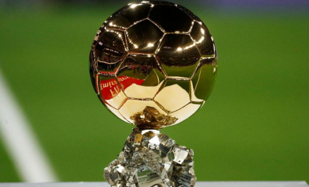 Jadwal Ballon d'Or 2022 Hari Ini: Tanpa Messi, Karim Benzema Favorit - GenPI.co