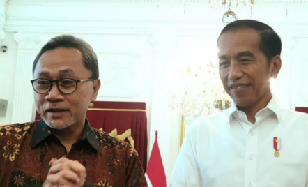 Presiden Jokowi Untung Besar Jika Partai Zulkifli Hasan Gabung - GenPI.co