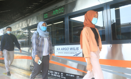 417 Ribu Penumpang Gunakan Kereta Api Jarak Jauh ke Jakarta Selama Libur Nataru 2023 - GenPI.co