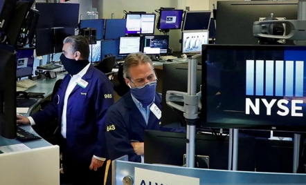 Wall Street Ambrol, Investor Masih Takut Tekanan Inflasi - GenPI.co