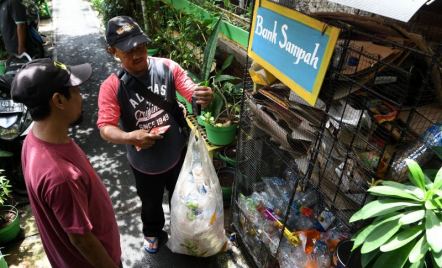 KLHK Soroti Pentingnya Offtaker untuk Kemajuan Bank Sampah - GenPI.co