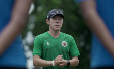 Shin Tae Yong Nekat, Timnas Indonesia Tantang Korea Selatan - GenPI.co
