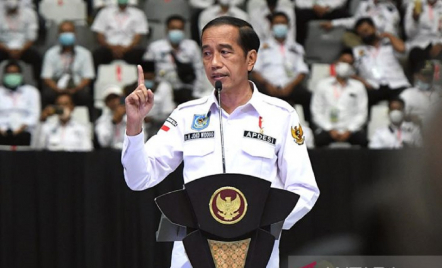 Menteri Jokowi Bermanuver, Siap-siap Bola Panas Isu 3 Periode - GenPI.co