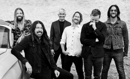Konser di Singapura, Foo Fighters Mampir ke Indonesia? - GenPI.co