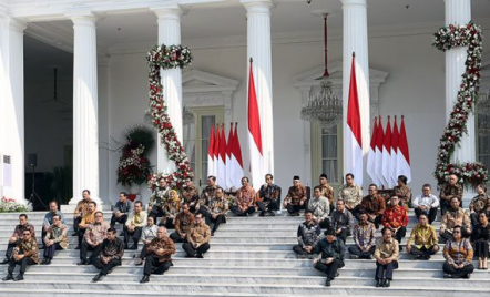 Kinerja Pemerintah Buruk, Bikin Demokrasi Indonesia Turun - GenPI.co