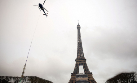 Tinggi Menara Eiffel Ternyata Bertambah 6 Meter, Kok Bisa? - GenPI.co