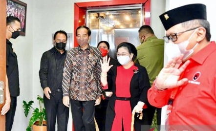 Pengamat Sebut Sikap PDIP di Tangan Megawati Soekarnoputri, Bukan Hasto Kristiyanto - GenPI.co