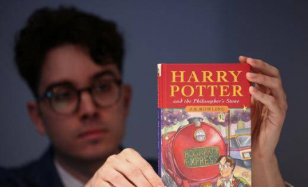 Buku Pertama Harry Potter Genap Berusia 25 Tahun - GenPI.co
