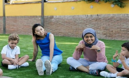 Platform Eudemy Bantu Anak Muda Indonesia Dapat Beasiswa ke Eropa - GenPI.co