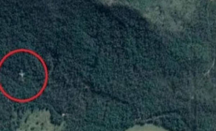 Gambar Pesawat Hantu Muncul di Google Maps, Semua Bingung - GenPI.co