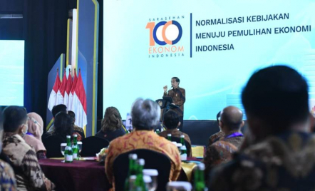 Ricuh Harga BBM, Jokowi Terus Bermanuver Tekan Inflasi - GenPI.co