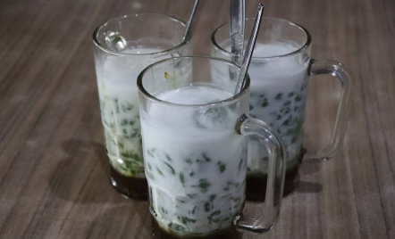 Mengenal Asal-Usul Berdirinya Es Cendol Elizabeth - GenPI.co