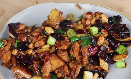 Resep Ayam Kung Pao Ala Restoran, Menu Simpel Favorit Keluarga - GenPI.co