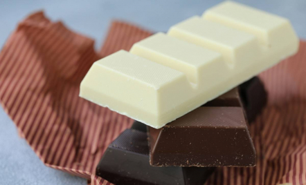 3 Merek Cokelat Rendah Kalori, Kamu Bisa Konsumsi Tanpa Rasa Bersalah - GenPI.co