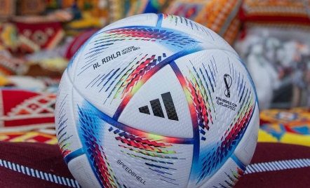 Fakta Al Rihla, Bola Resmi Piala Dunia 2022 Buatan Madiun - GenPI.co