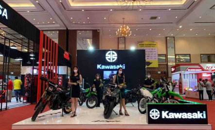 Mau Coba Kawasaki Ninja ZX-25R? Ayo ke IMOS 2022 - GenPI.co