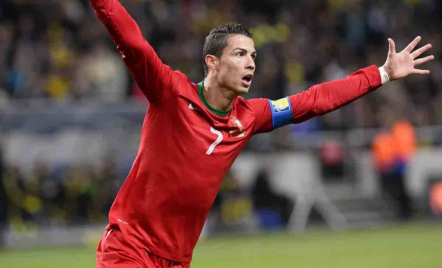 Piala Dunia 2022: Cristiano Ronaldo Lebih Sangar daripada Lionel Messi - GenPI.co