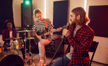 Zodiak Paling Artistik: Aries Penuh Inovasi, Sagitarius Penikmat Keindahan - GenPI.co