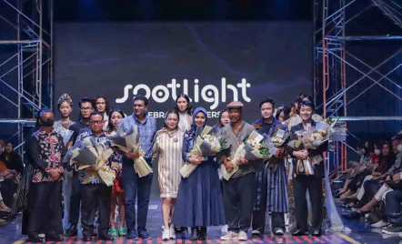 7 Desainer Burgo Indonesia Meriahkan Spotlight Indonesia 2022, Desainnya Kece - GenPI.co