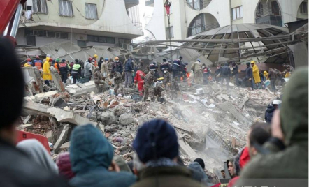 Gempa Turki: Mukjizat! Bayi Selamat Setelah Tertimbun 131 Jam - GenPI.co