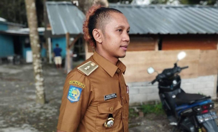 Viral! Jago Mengaji, Kades Lombok Barat Gayanya Seperti Anak Punk - GenPI.co