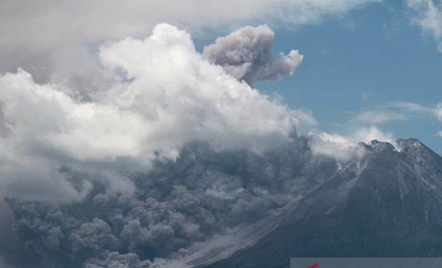 Gunung Merapi Erupsi, Dampaknya Meluas Hingga Temanggung - GenPI.co