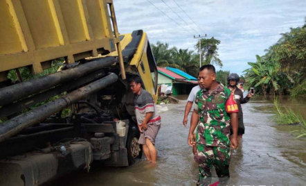 Bencana Banjir dan Longsor di Sumatera Barat, 1 Tewas - GenPI.co