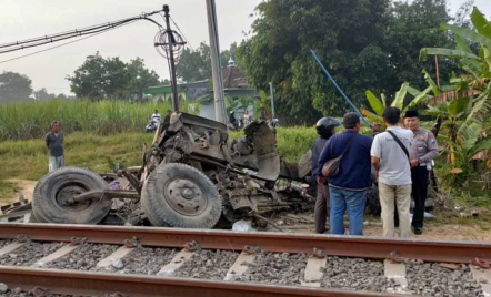 Kereta Api Turangga Alami Kecelakaan dengan Truk di Jombang - GenPI.co