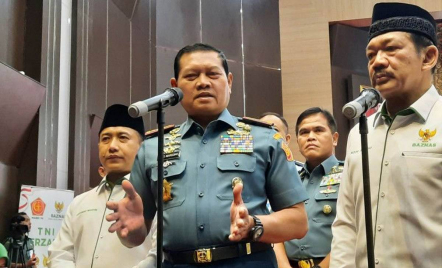 Panglima TNI Bisa Bebaskan Pilot Susi Air Secara Militer, Tetapi Masyarakat Jadi Korban - GenPI.co