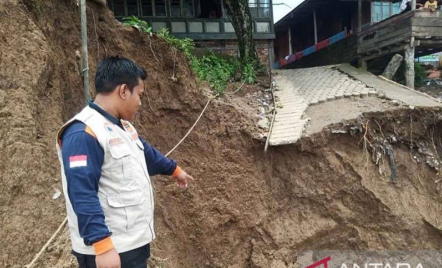 17 Rumah Rusak Akibat Puting Beliung dan Tanah Longsor di Musi Banyuasin - GenPI.co