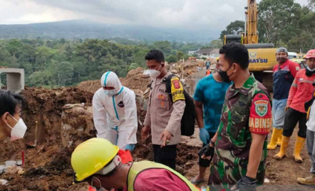 Jasad Korban Gempa Cianjur Ditemukan dalam Kondisi Sudah Tak Utuh - GenPI.co