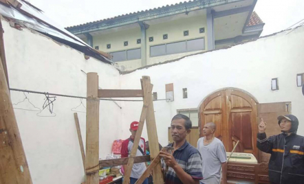 Sejumlah Rumah Rusak Akibat Angin Kencang di Kota Batu Jawa Timur - GenPI.co