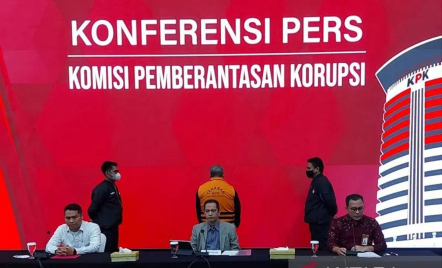 Halangi Penyidikan, Pengacara Lukas Enembe Ditahan KPK di Mako Puspom AL - GenPI.co