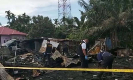 Kebakaran di Riau Akibatkan 2 Anak Meninggal Dunia dan 5 Rumah Ludes - GenPI.co