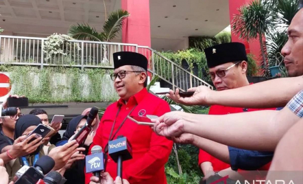PDIP Geram Denny Indrayana Klaim Pemilu 2024 Sistem Proporsional Tertutup, Buktikan! - GenPI.co