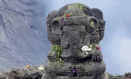 Arca Ganesha yang Hilang di Gunung Bromo Diganti Baru - GenPI.co