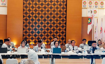 Ketua Umum PB PGRI Digerogoti Mosi Tidak Percaya, Tim Sembilan Minta Dewan Pembina Cawe-Cawe - GenPI.co