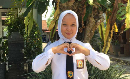 Alifia Pratiwi Menjadi Mahasiswa Termuda UNAIR dengan Usia 16 Tahun - GenPI.co