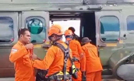 SAR Terkendala Medan Terjal Evakuasi Korban Kecelakaan Pesawat di Papua - GenPI.co