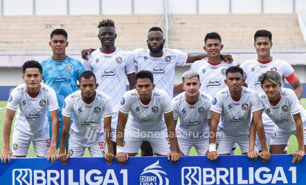 Tantang Bali United, Pelatih Arema FC Minta Tolong ke Anak Asuhnya - GenPI.co