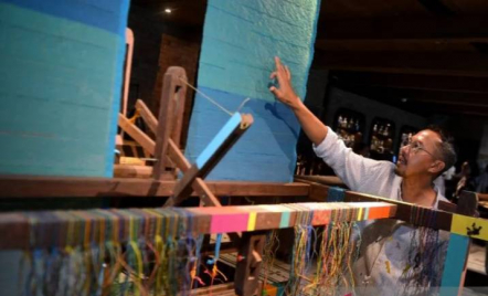 Mejeng di Apurva Bali, Instalasi Seni Ari Bayuaji Tampilkan Daur Ulang Sampah Laut - GenPI.co